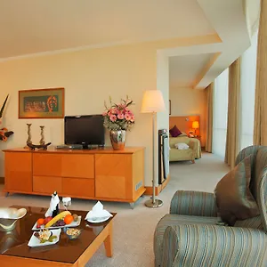 Hotel Wyndham Grand Ozdilek Thermal &, Izmir